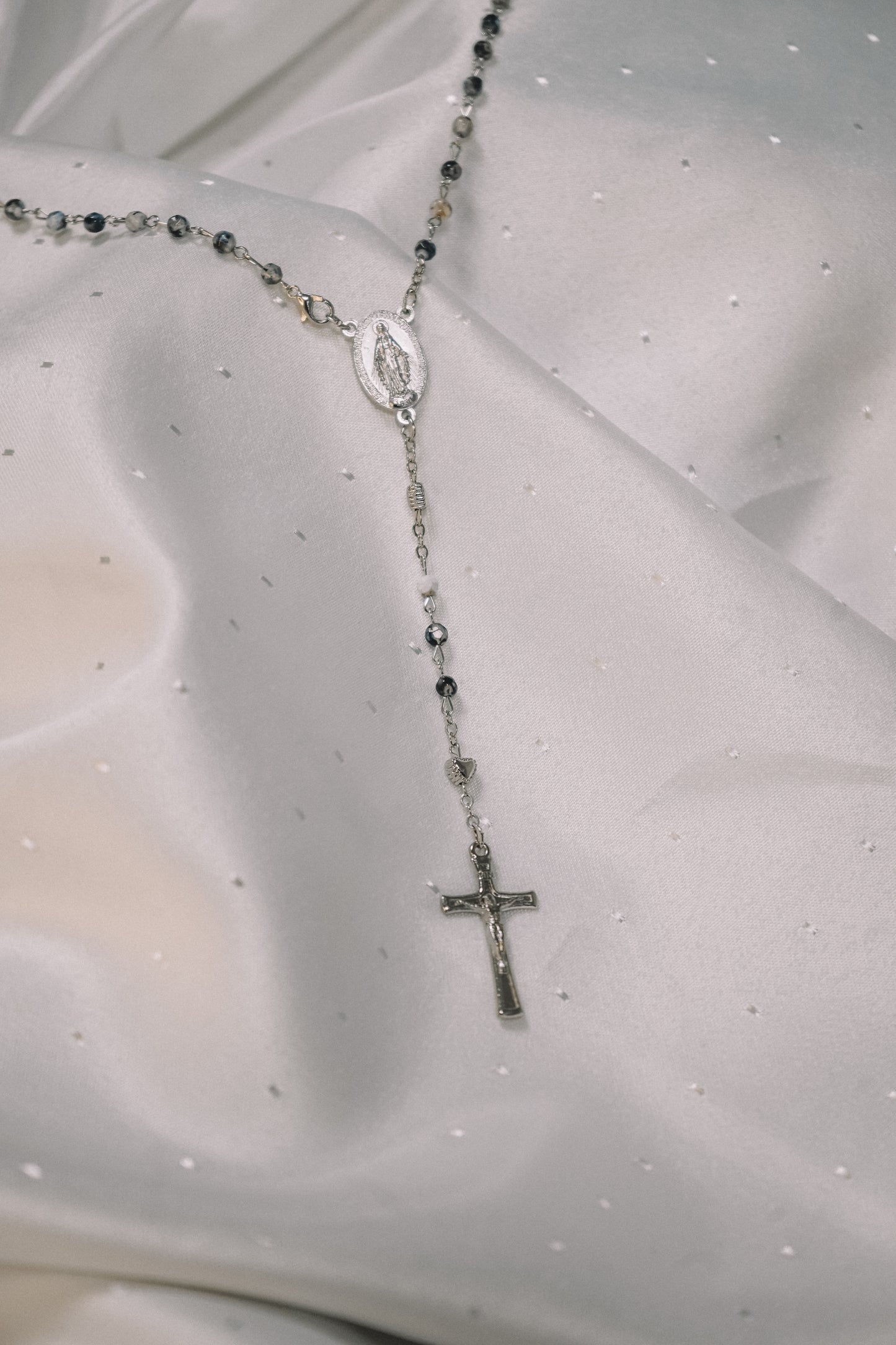 Chapelet Marbré - chaîne argent et croix avec Christ