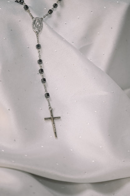 Chapelet Hématite - chaine argent et  Christ