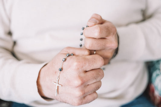 Chapelet Hématite - chaine argent et  Christ