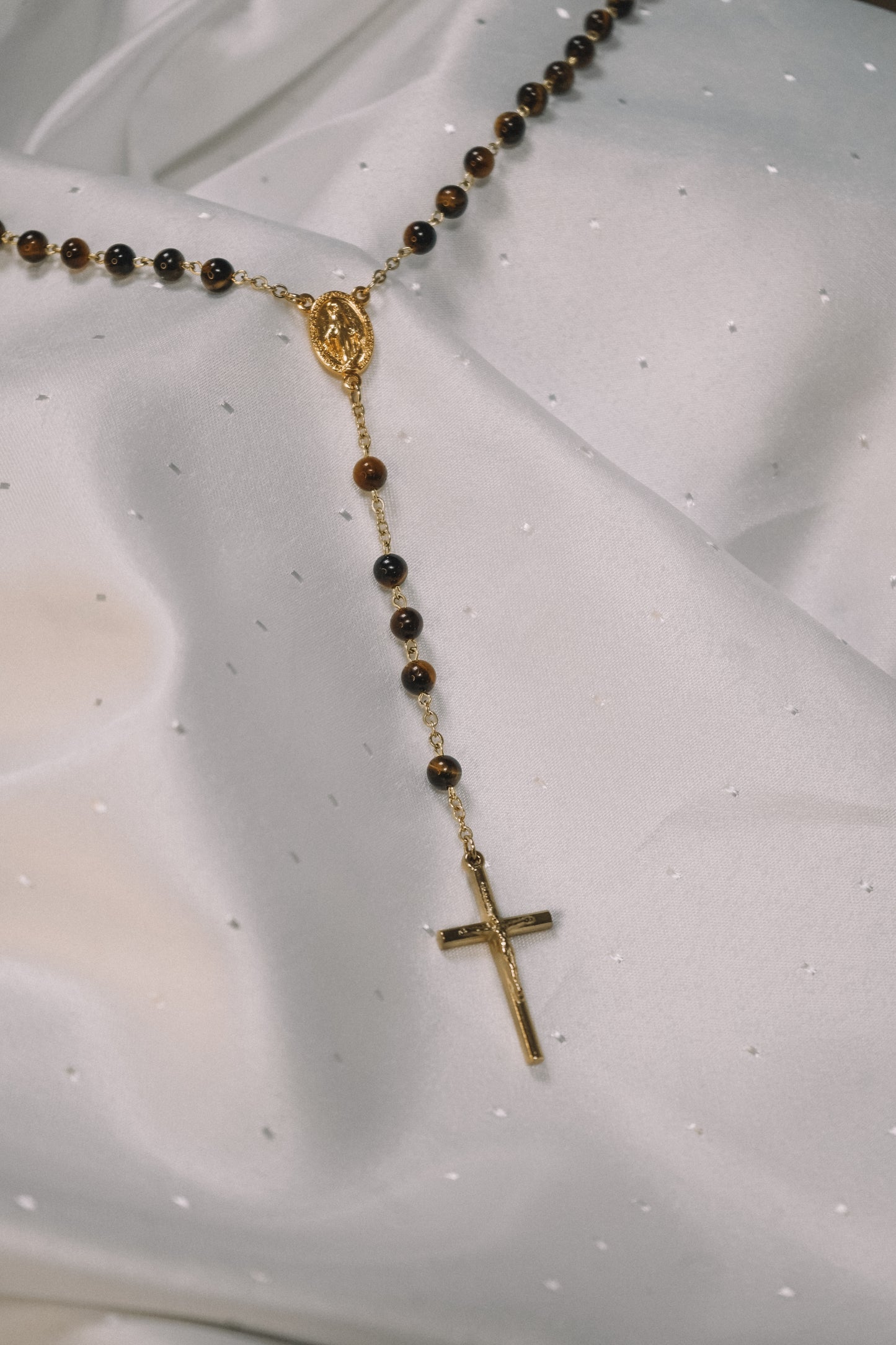 Chapelet en Oeil de Tigre - Chaine doré et croix avec Christ
