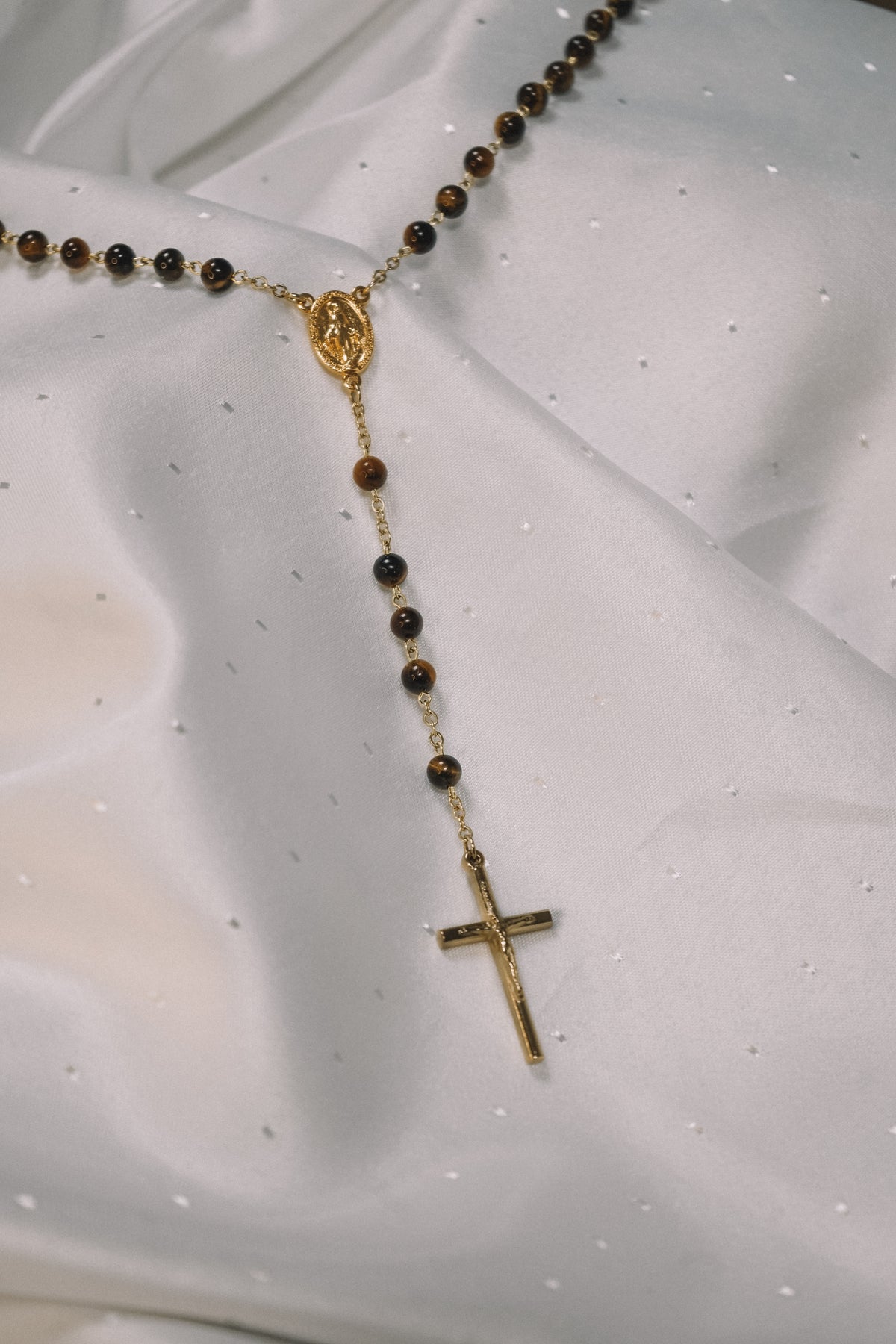 Chapelet en Oeil de Tigre - Chaine doré et croix avec Christ